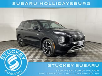 Used 2023 Mitsubishi Outlander SE video 1