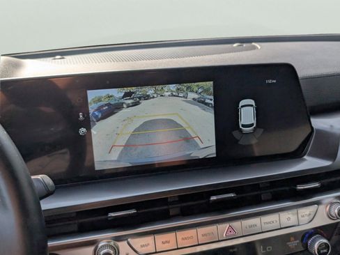 Certified 2024 Kia Telluride LX image 37