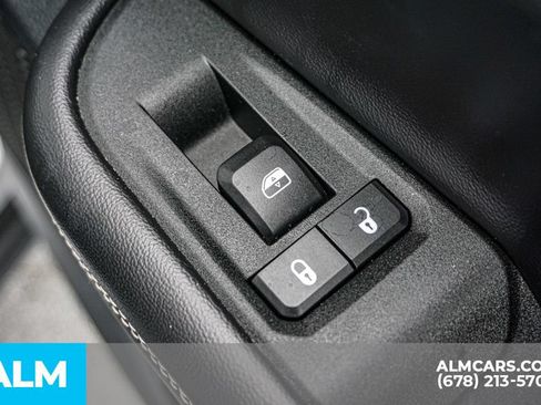Used 2025 Jeep Grand Cherokee Altitude AWD/4WD image 54