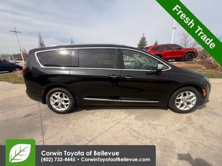 Used 2020 Chrysler Pacifica Limited video 2