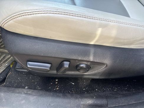 Used 2021 Toyota RAV4 XLE Premium FWD image 6