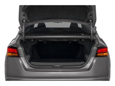 Used 2025 Nissan Altima 2.5 SV FWD image 11