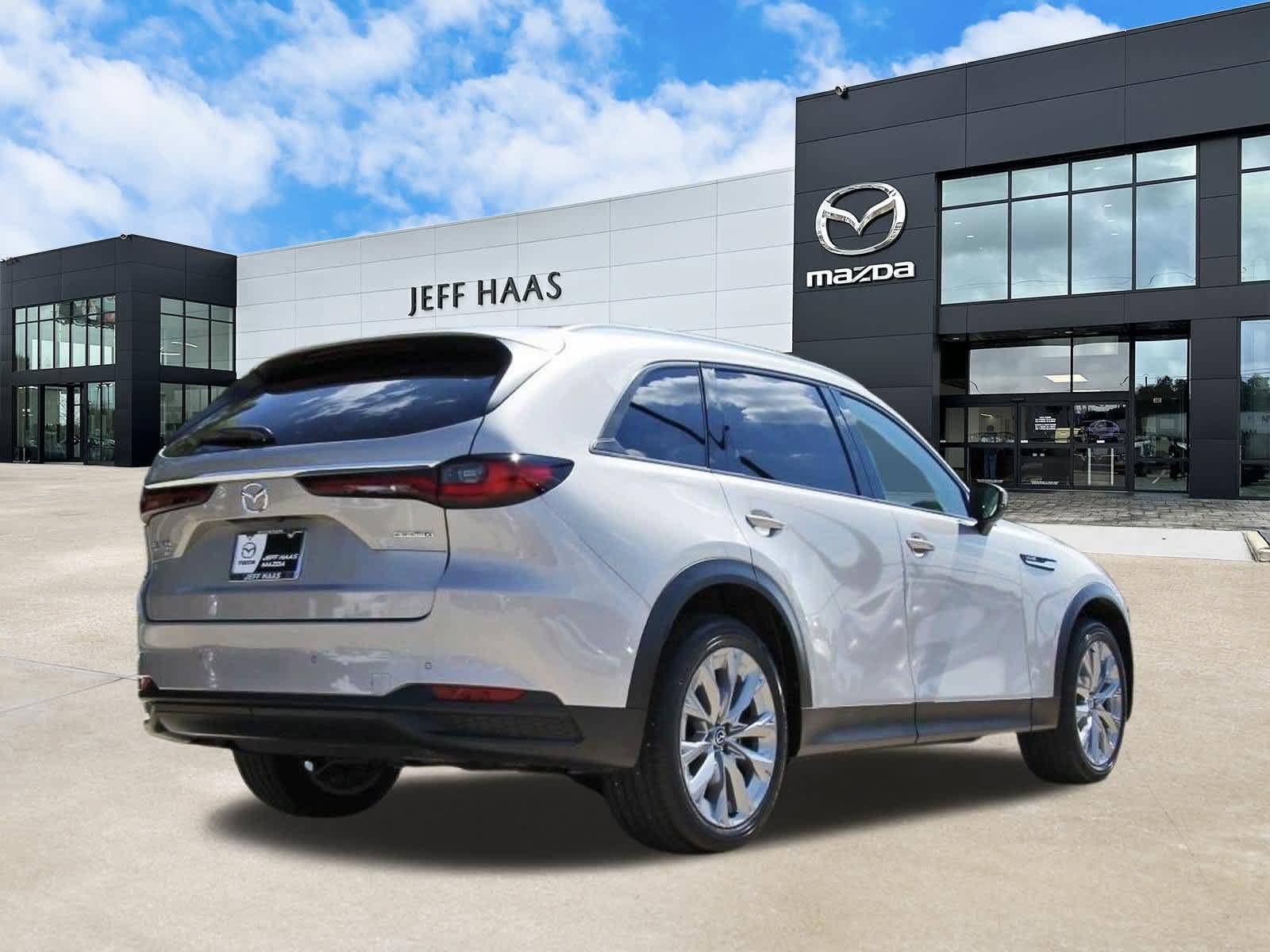 Used 2026 MAZDA CX-90 3.3 Turbo w/ Preferred Package AWD/4WD image 3