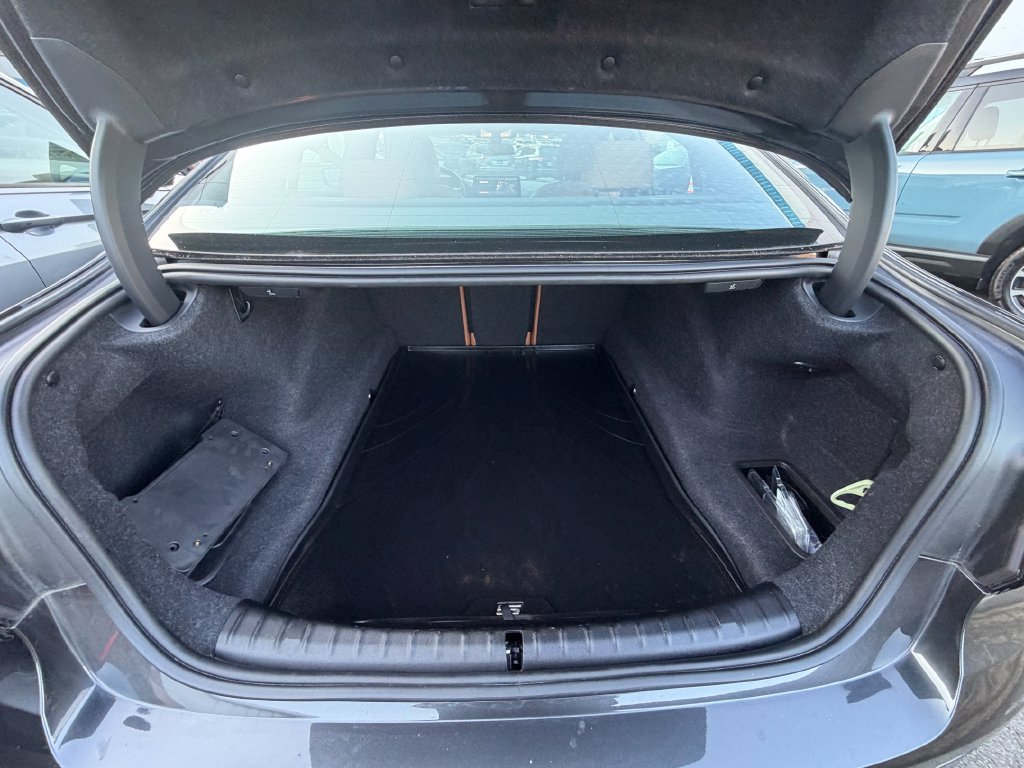 Used 2023 BMW 530i xDrive w/ Premium Package AWD/4WD image 11