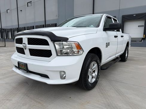 Used 2019 RAM 1500 Express AWD/4WD image 1