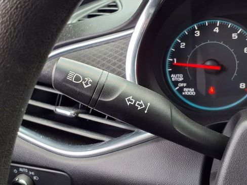 Used 2019 Chevrolet Malibu LT image 18