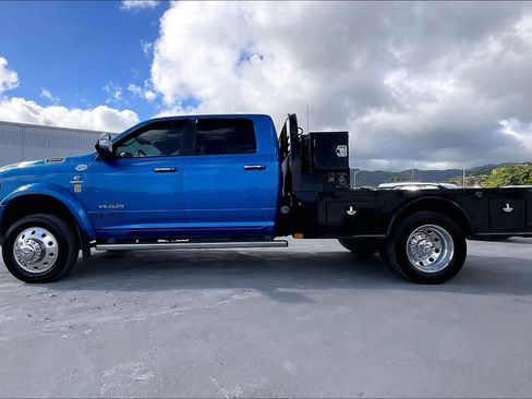 Used 2020 RAM 5500 Laramie AWD/4WD image 3