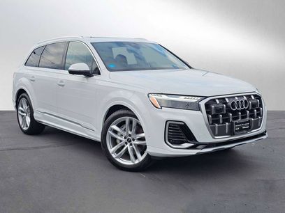 New 2025 Audi Q7 3.0T Prestige