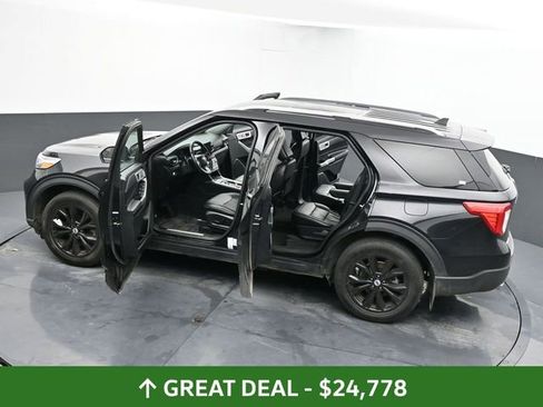 Used 2022 Ford Explorer Limited w/ Class IV Trailer Tow Package image 69