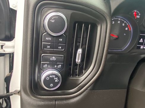 Used 2022 GMC Sierra 1500 Pro w/ Pro Value Package AWD/4WD image 12
