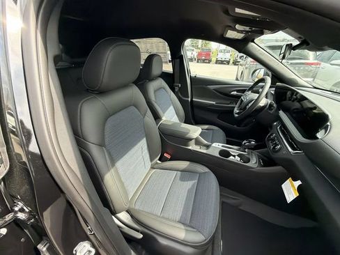 New 2026 Buick Envista Sport Touring w/ Convenience I Package FWD image 21