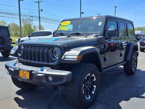 Used 2024 Jeep Wrangler Unlimited Rubicon 4xe image 7