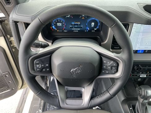 New 2026 Ford Bronco Outer Banks AWD/4WD image 32