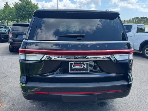 Used 2024 Lincoln Navigator Black Label AWD/4WD image 5