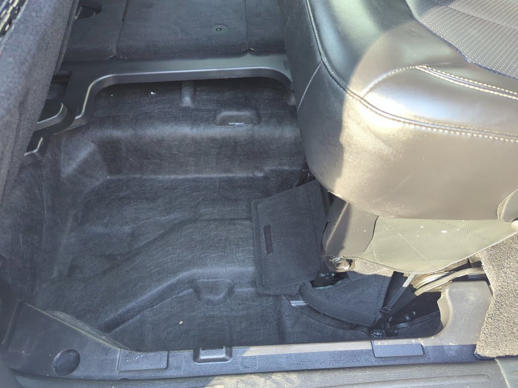 Used 2025 Chrysler Pacifica Select FWD image 44