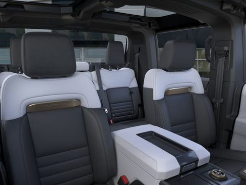 New 2025 GMC Hummer EV 2X AWD/4WD image 24