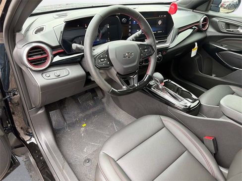 New 2026 Chevrolet Trax RS w/ Sunroof Package image 21