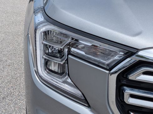 Certified 2023 GMC Terrain SLT FWD image 10