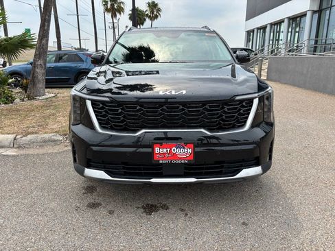 New 2025 Kia Sorento S image 2