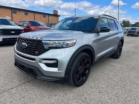 Certified 2024 Ford Explorer ST w/ Equipment Group 401A AWD/4WD image 29