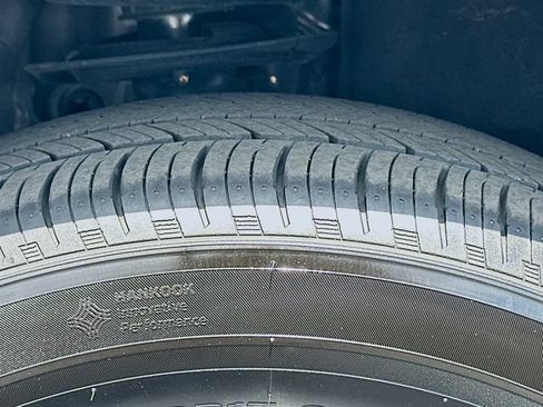 Used 2025 Honda HR-V LX image 30