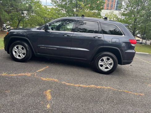 Used 2014 Jeep Grand Cherokee Laredo w/ Quick Order Package 23E AWD/4WD image 9