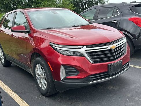 Used 2022 Chevrolet Equinox LT AWD/4WD image 2