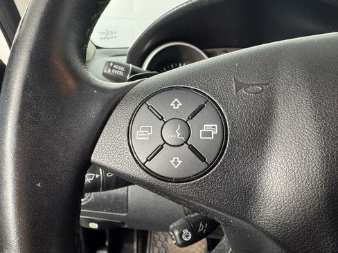 Used 2011 Mercedes-Benz ML 350 4MATIC image 15