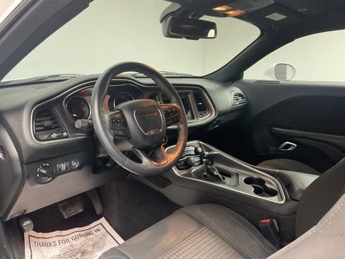 Used 2018 Dodge Challenger SXT w/ Driver Convenience Group image 13