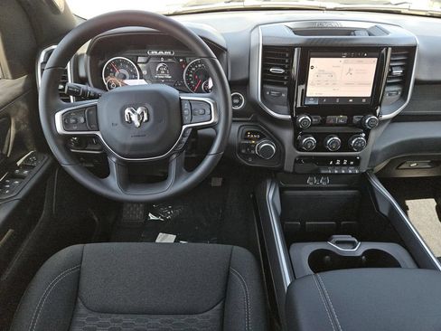 New 2026 RAM 1500 Express AWD/4WD image 9