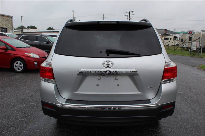 Used 2013 Toyota Highlander SE AWD/4WD image 6