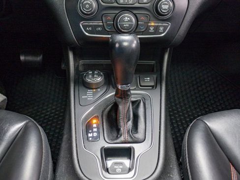 Certified 2021 Jeep Cherokee Trailhawk w/ Sun, Sound & Nav Group image 18