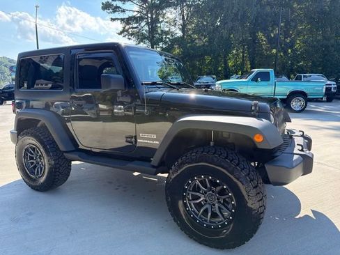 Used 2012 Jeep Wrangler Sport AWD/4WD image 3