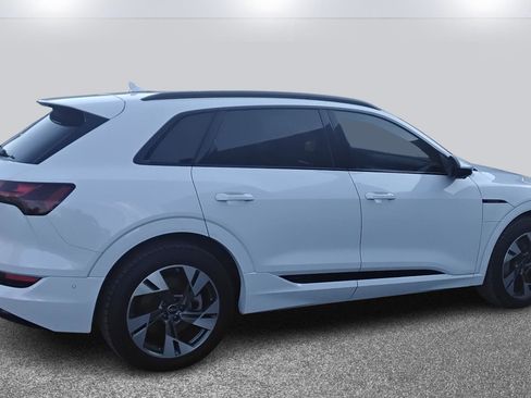 Certified 2023 Audi e-tron Premium w/ Convenience Plus Package image 3