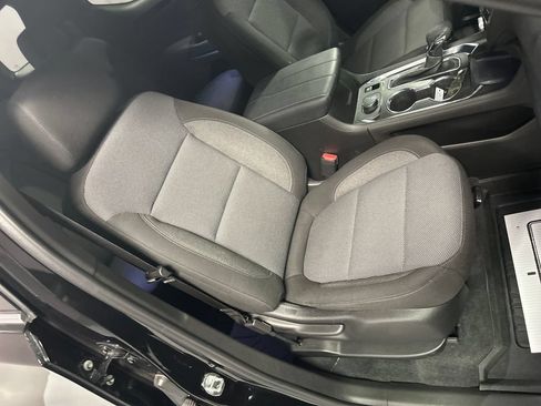 Used 2023 Chevrolet Traverse LT FWD image 26