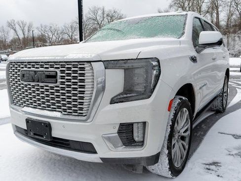 Used 2023 GMC Yukon Denali w/ Denali Reserve Package image 1