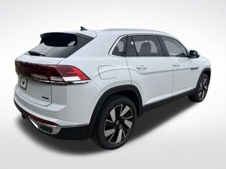 New 2026 Volkswagen Atlas Cross Sport SEL AWD/4WD video 2