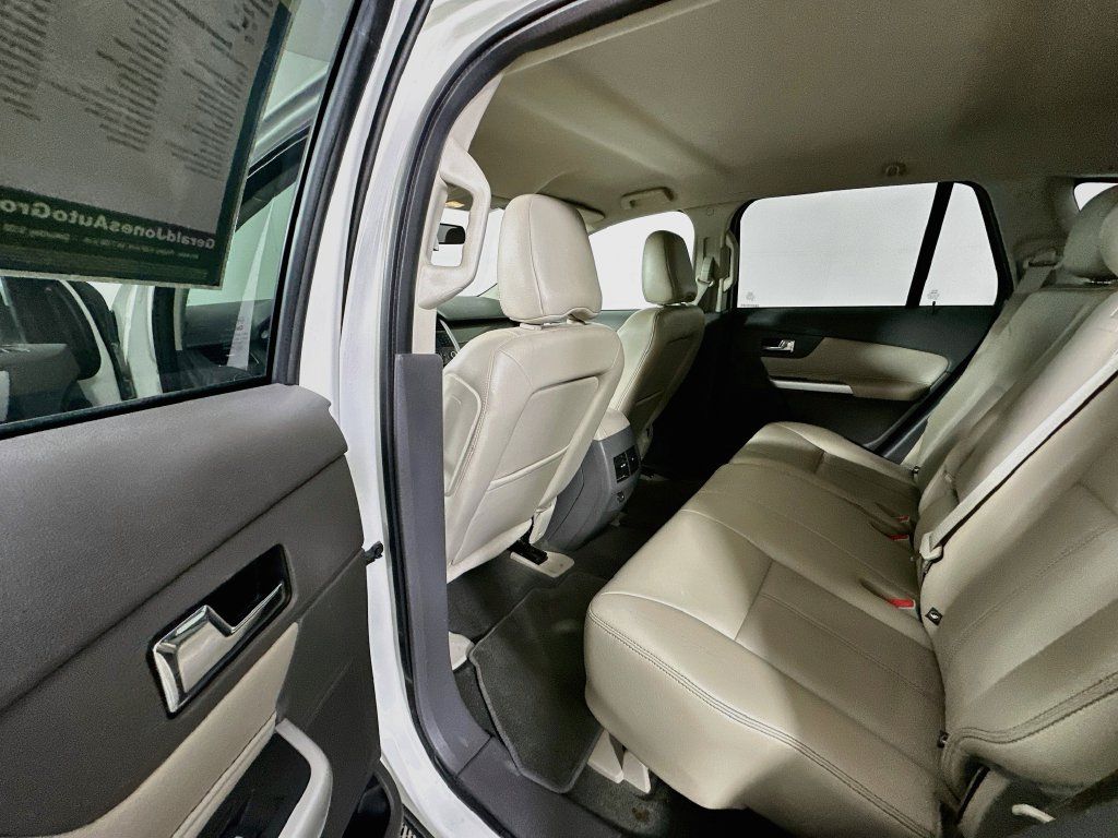 Used 2012 Ford Edge SEL FWD image 17