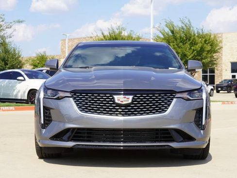 Used 2020 Cadillac CT4 Premium Luxury RWD image 2