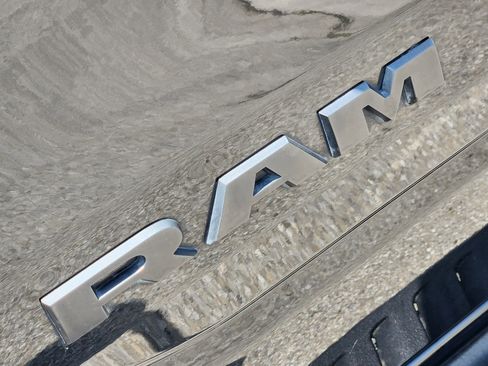 Used 2022 RAM 1500 Big Horn AWD/4WD image 12
