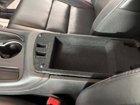 Used 2024 Dodge Durango GT image 30