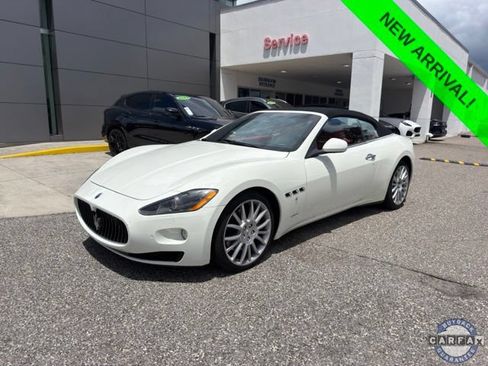 Used 2010 Maserati GranTurismo Convertible RWD image 2