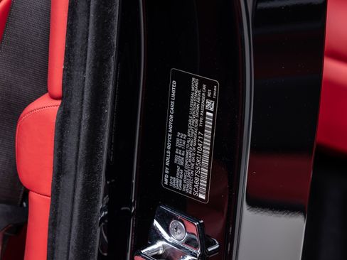 Used 2019 Rolls-Royce Phantom Sedan image 39