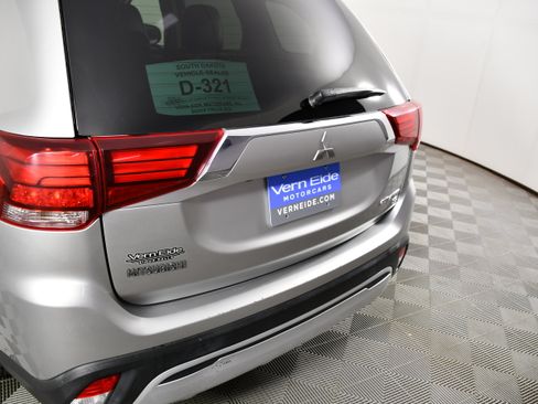 Used 2019 Mitsubishi Outlander SEL AWD/4WD image 15