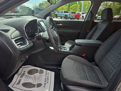 Used 2023 Chevrolet Equinox LT w/ LPO, Floor Liner Package image 16