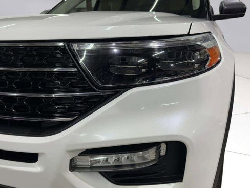 Used 2020 Ford Explorer XLT w/ Equipment Group 202A image 9