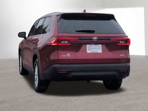 Certified 2026 Toyota Grand Highlander XLE image 8