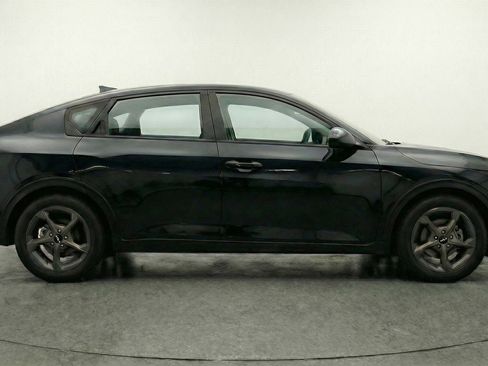 Used 2025 Kia K4 LXS image 11