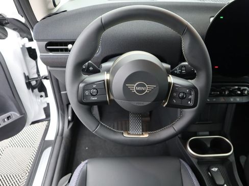 Certified 2025 MINI Cooper 2-Door Hardtop image 12