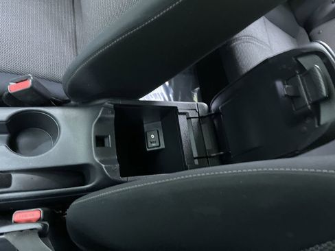 Used 2017 Nissan Sentra S image 23